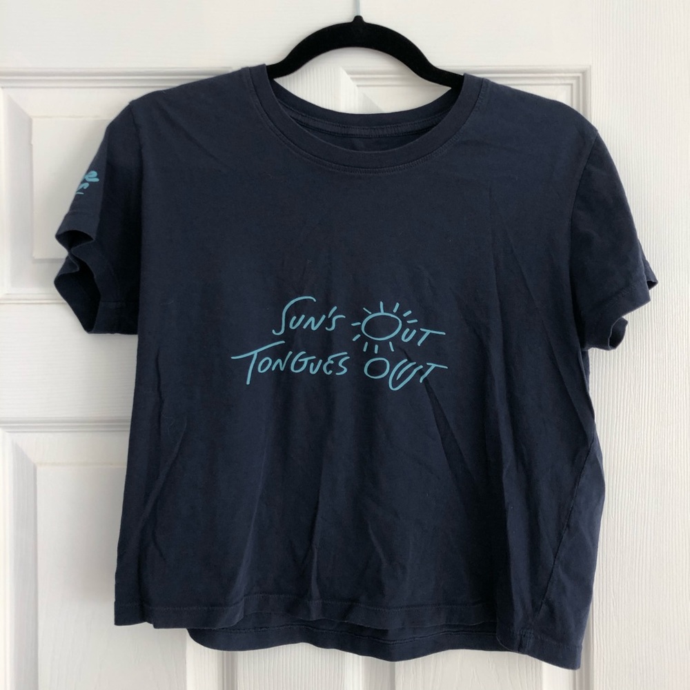 Rare Outdoor Voices Cropped T-shirt size Small